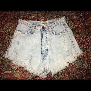 Vibrant distressed jean shorts
